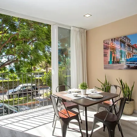 Coqueto Junto A La Playa By Rent Me * Торремолинос